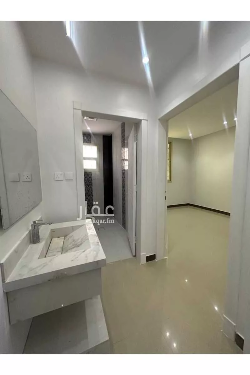 فيلا 7 غرف في المونسية 5