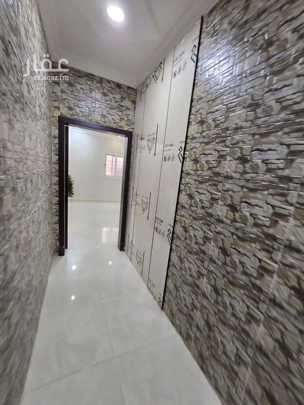 شقة 5 غرف في ضاحية الملك فهد 5