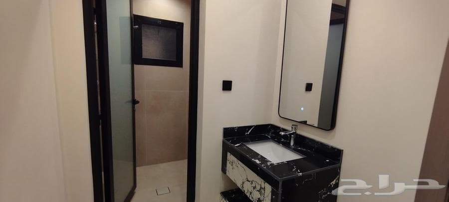 شقة 5 غرف في النور 3