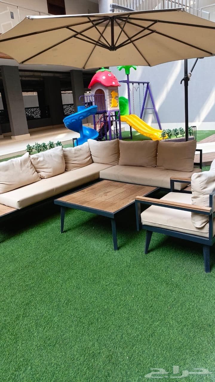 شقة 3 غرف في الحمرا 2