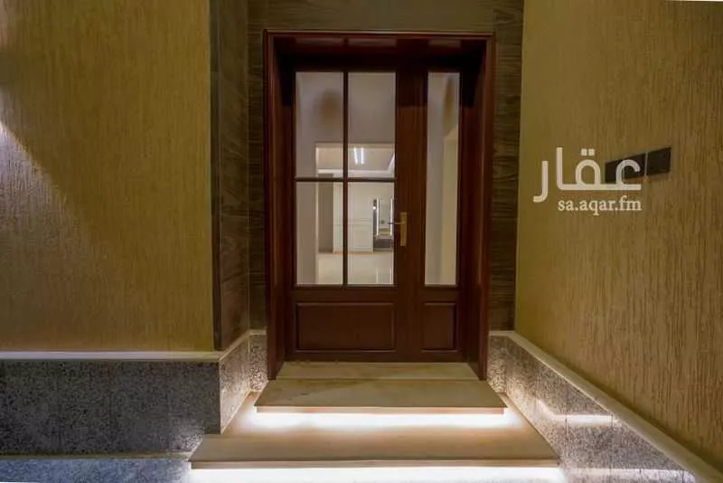 فيلا 7 غرف في الملقا 2