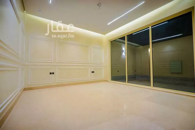 فيلا 7 غرف في الملقا 3