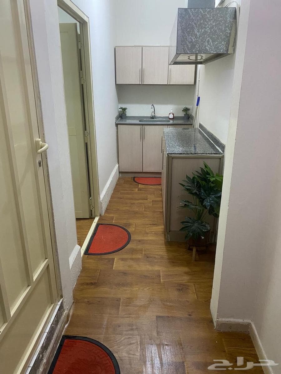 شقة 1 غرف في الخليج 5