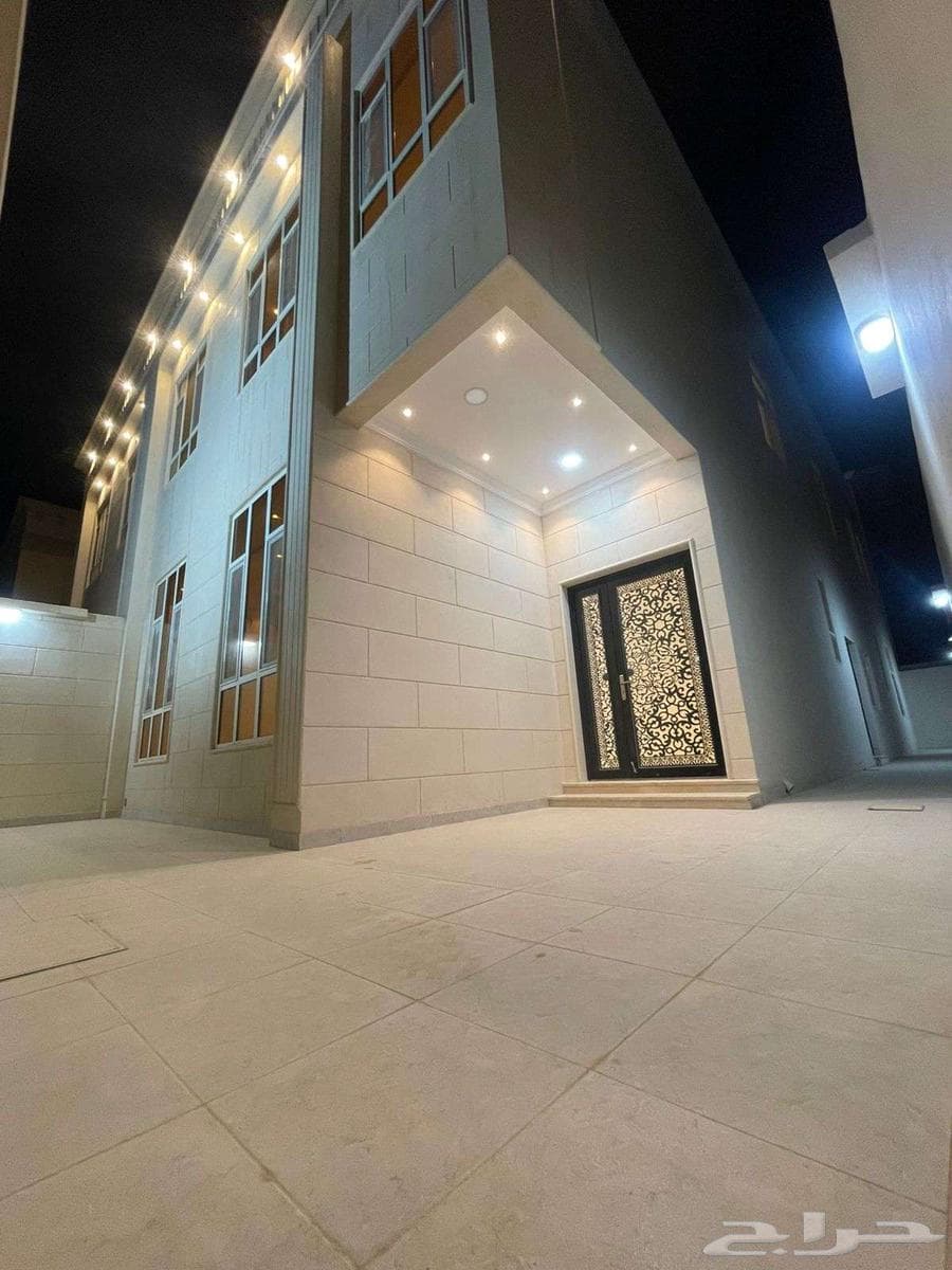 فيلا 4 غرف في النسيم 2