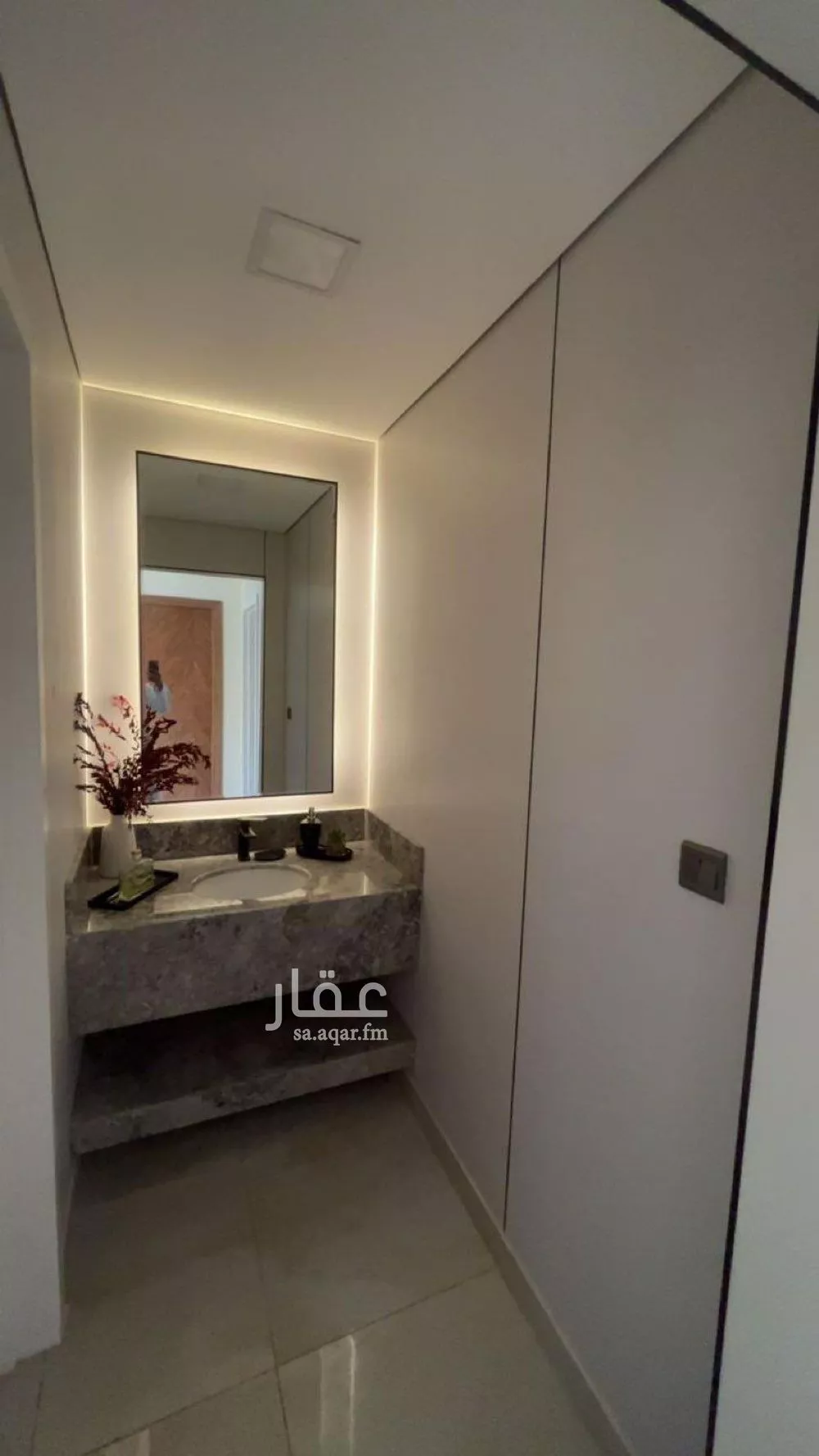 فيلا 5 غرف في النرجس 1