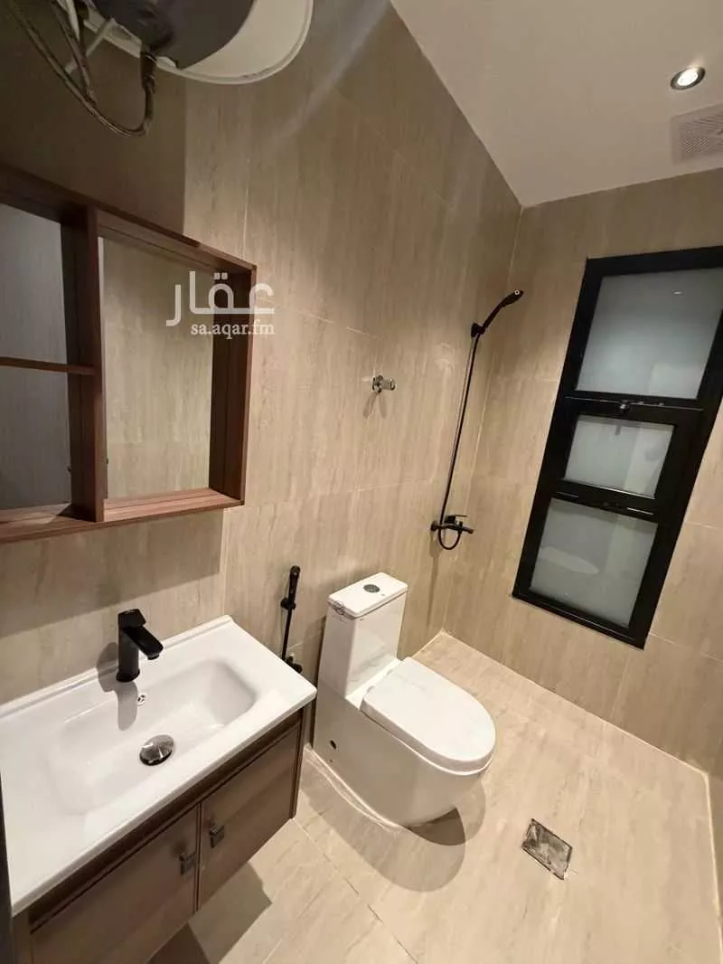 5 bedroom apartment in Al Muntazah 2