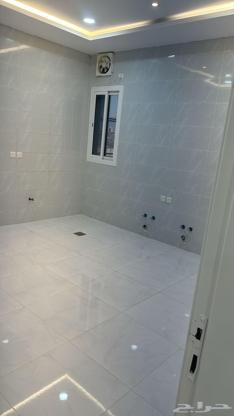 5 bedroom apartment in Al Rashidiyyah 5