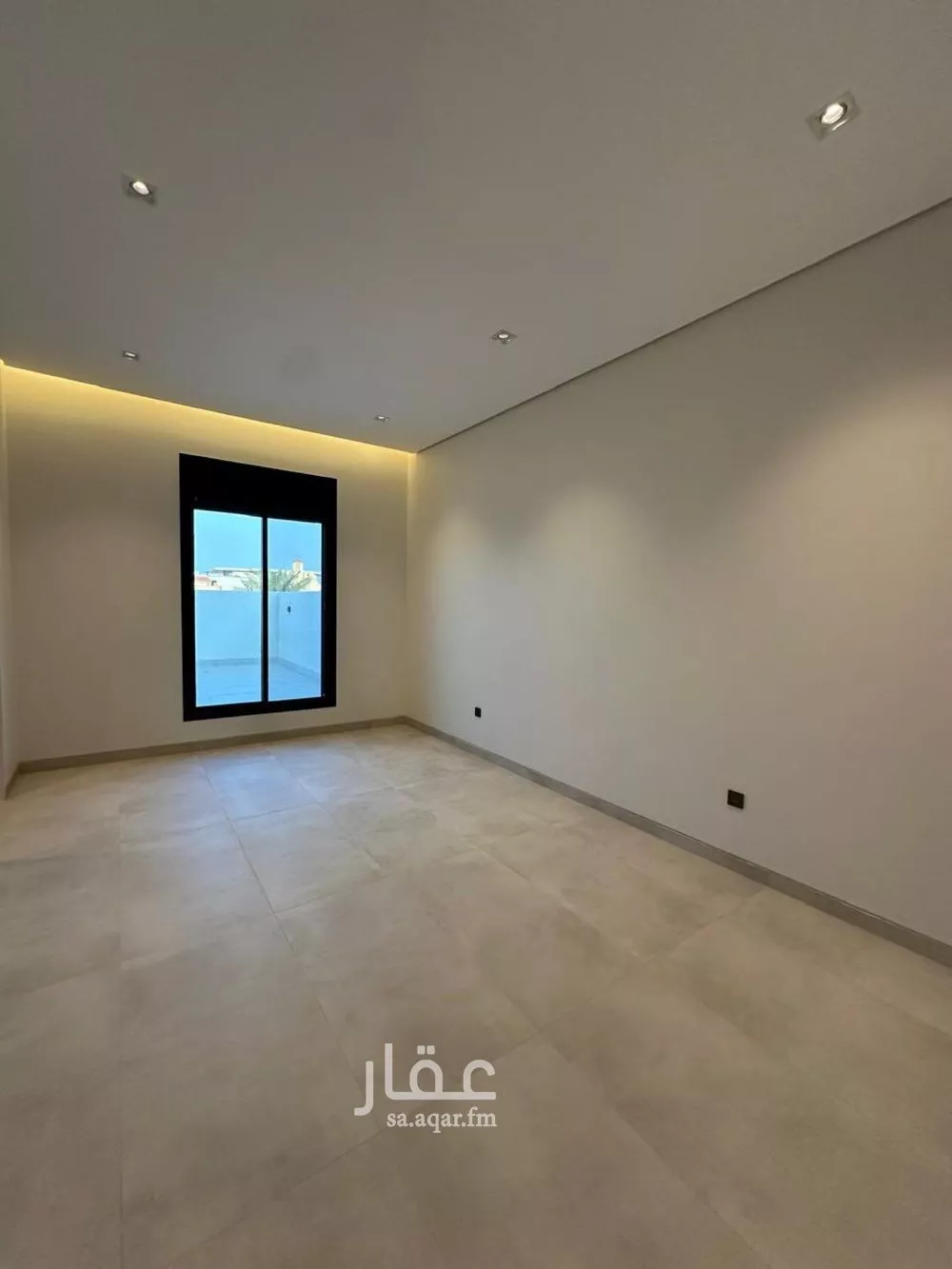 فيلا 5 غرف في المرجان 15