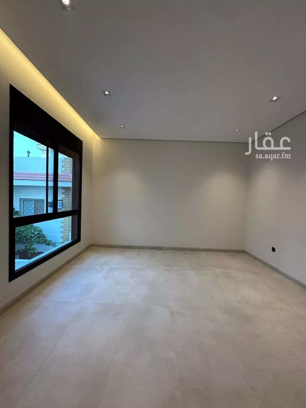 فيلا 5 غرف في المرجان 10