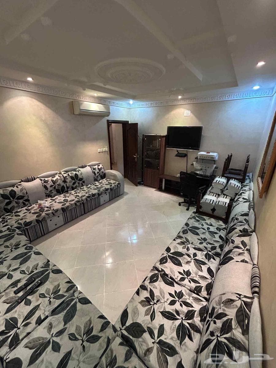 4 bedroom apartment in Al Shawqiyyah 4