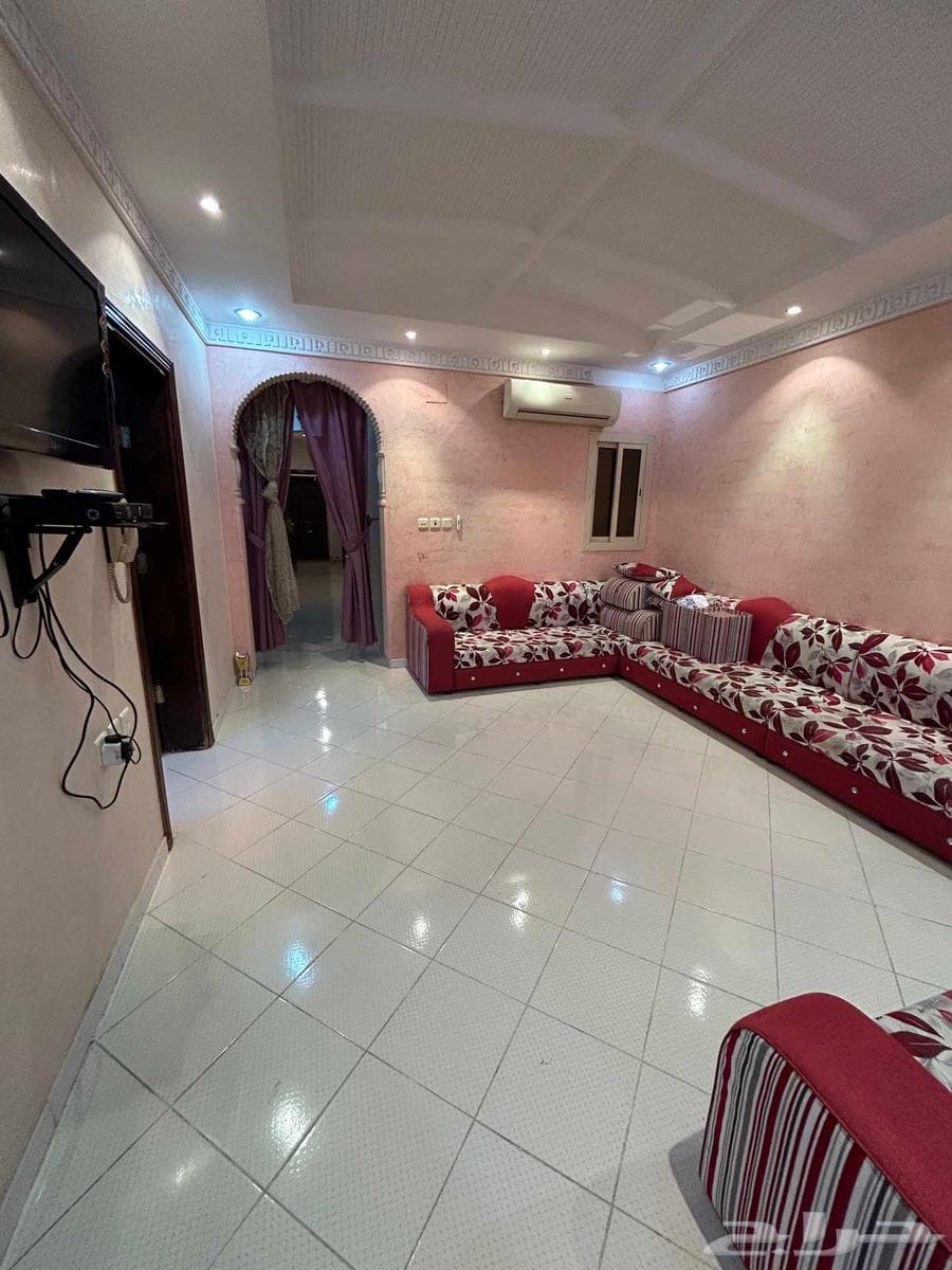 4 bedroom apartment in Al Shawqiyyah 5