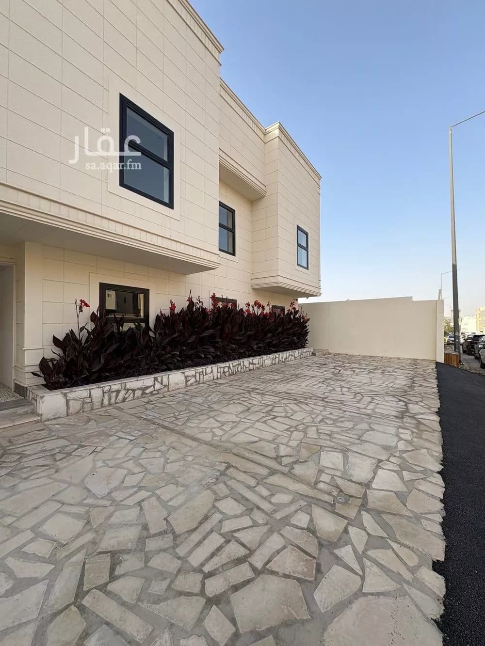 1 bedroom apartment in Al Malqa 2