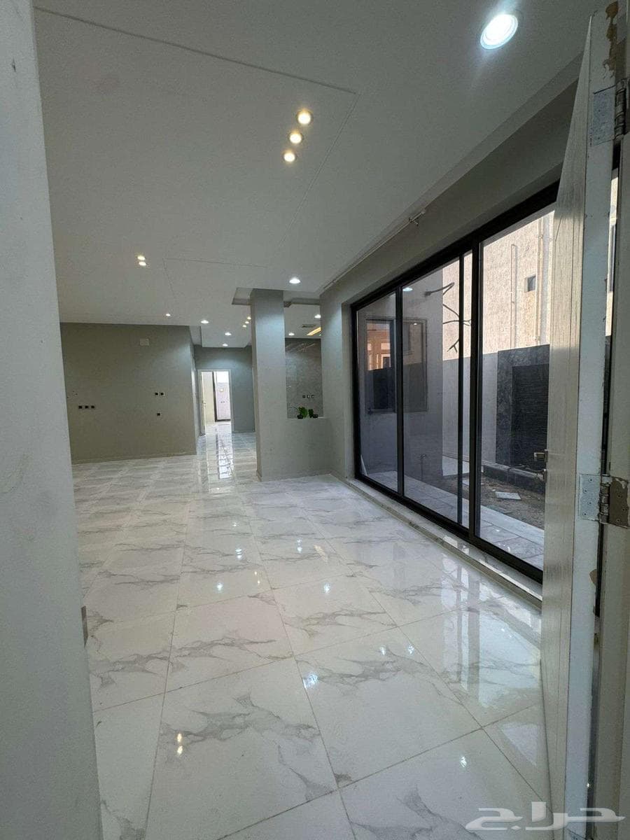 فيلا 6 غرف في العكيشية 5