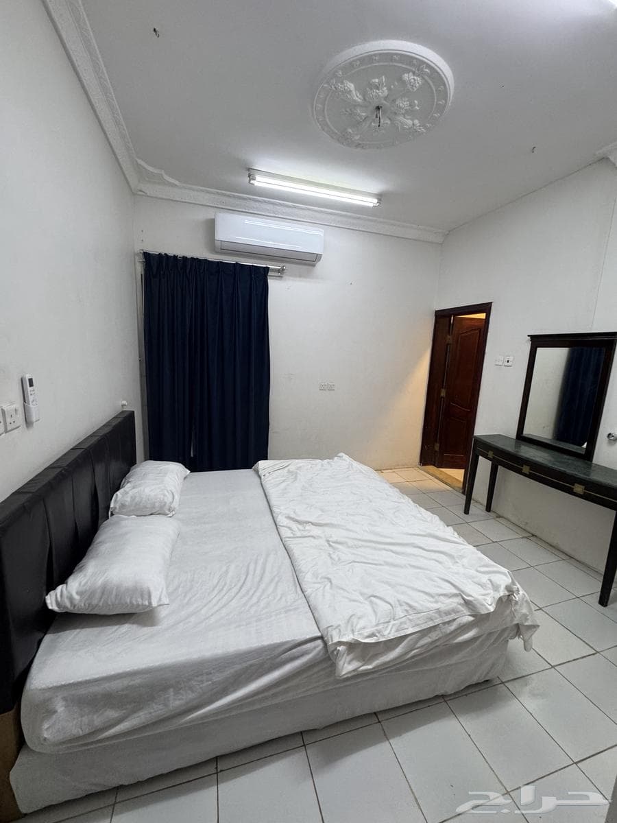 شقة 16 غرف في سكة الحديد 3