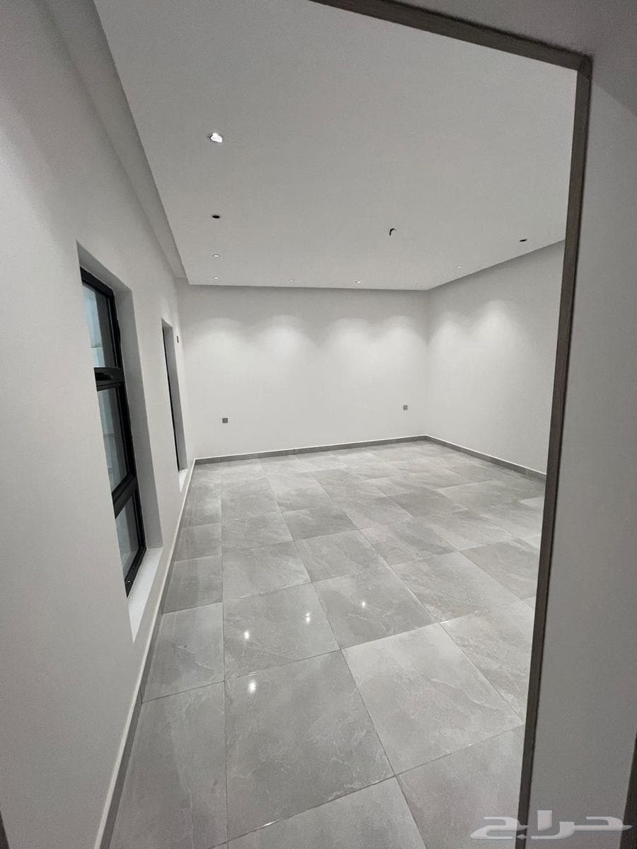 فيلا 7 غرف في الرانوناء 2