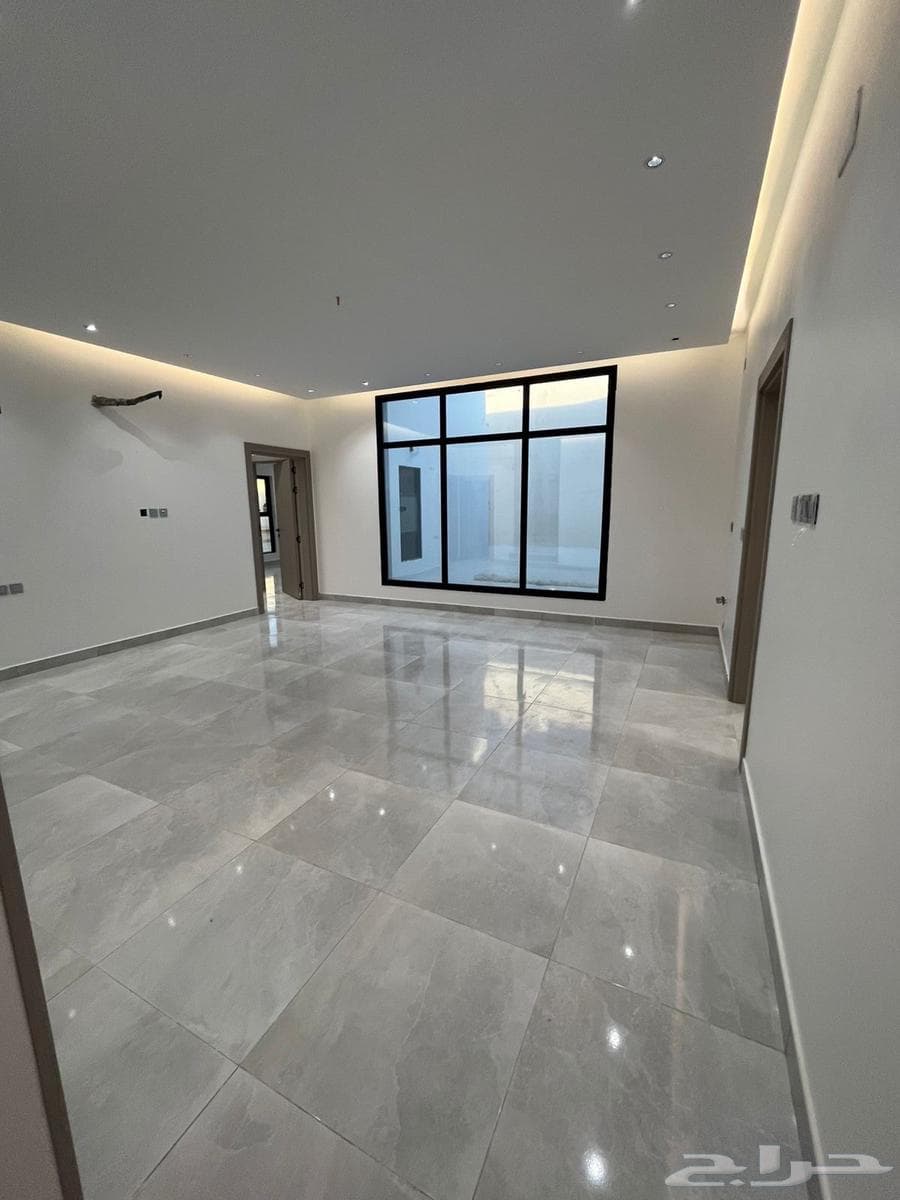 فيلا 7 غرف في الرانوناء 4