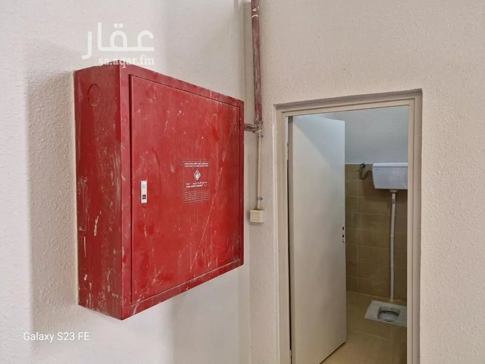 مستودع 3500 م² في السلي 3