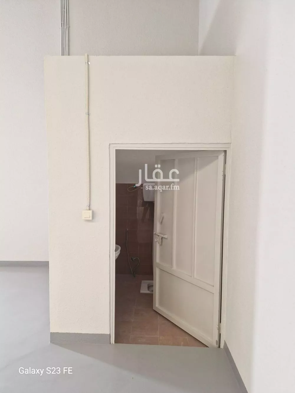 مستودع 3500 م² في السلي 4