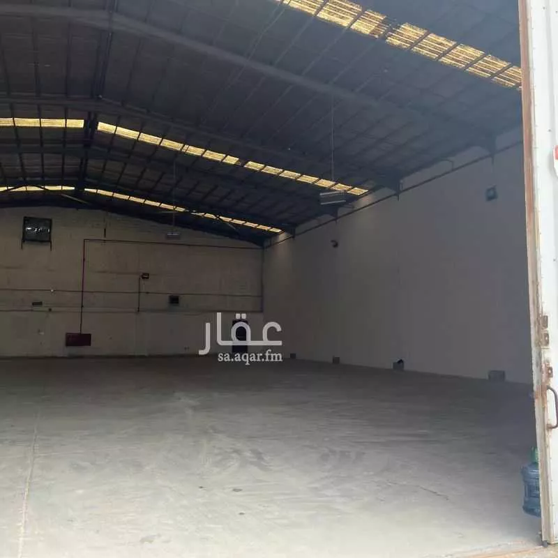 1350 sqm warehouse in Al Sulay 3