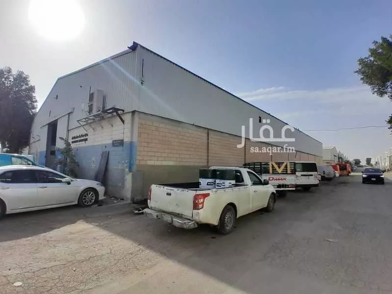 مستودع 6720 م² في الفيصلية 1