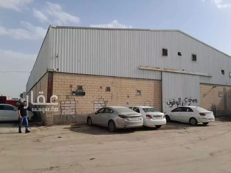 مستودع 6720 م² في الفيصلية 3