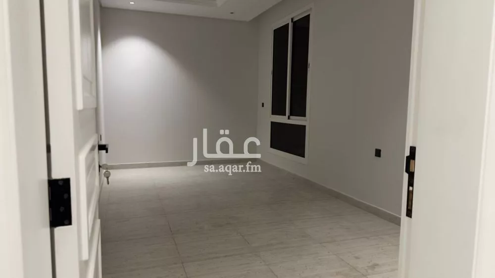 شقة 3 غرف في الملقا 2