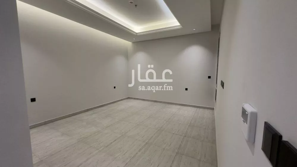 شقة 3 غرف في الملقا 5