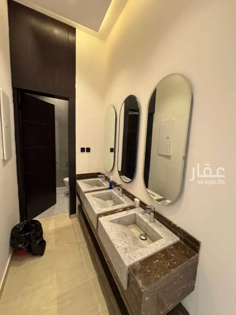 فيلا 7 غرف في الجنادرية 2