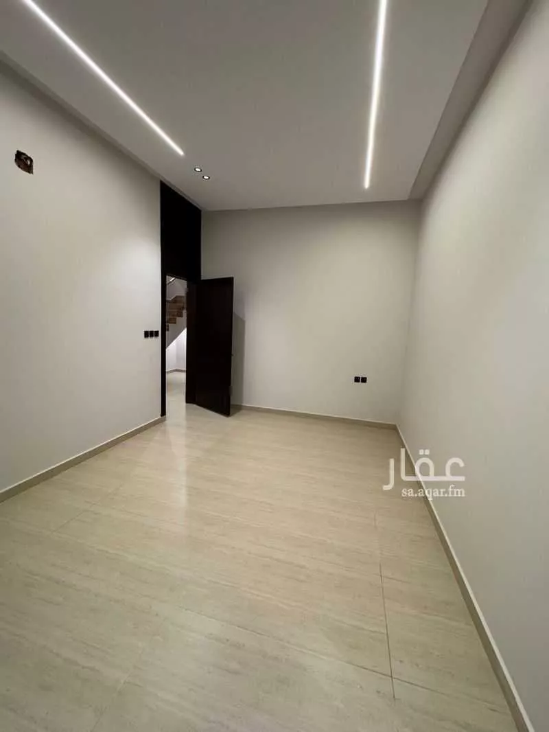 فيلا 7 غرف في الجنادرية 3