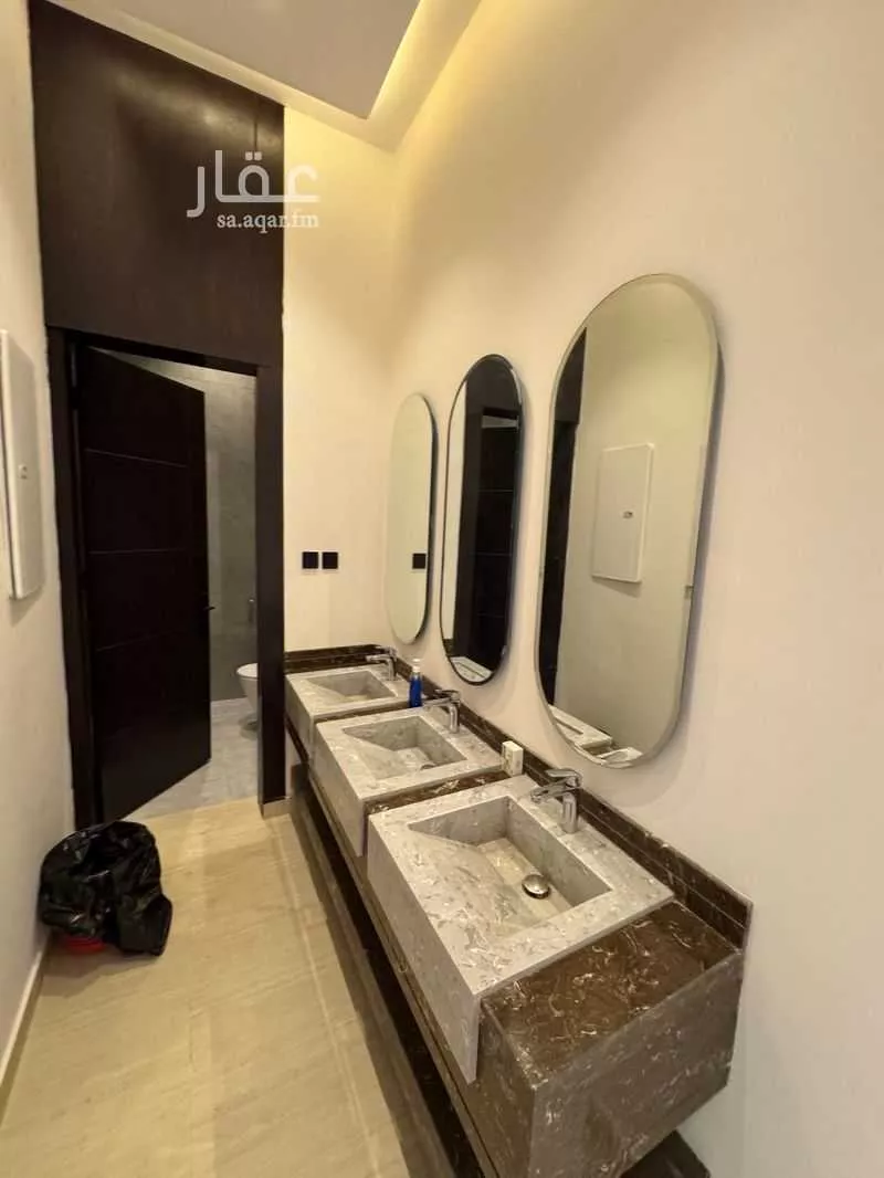 فيلا 7 غرف في الجنادرية 8