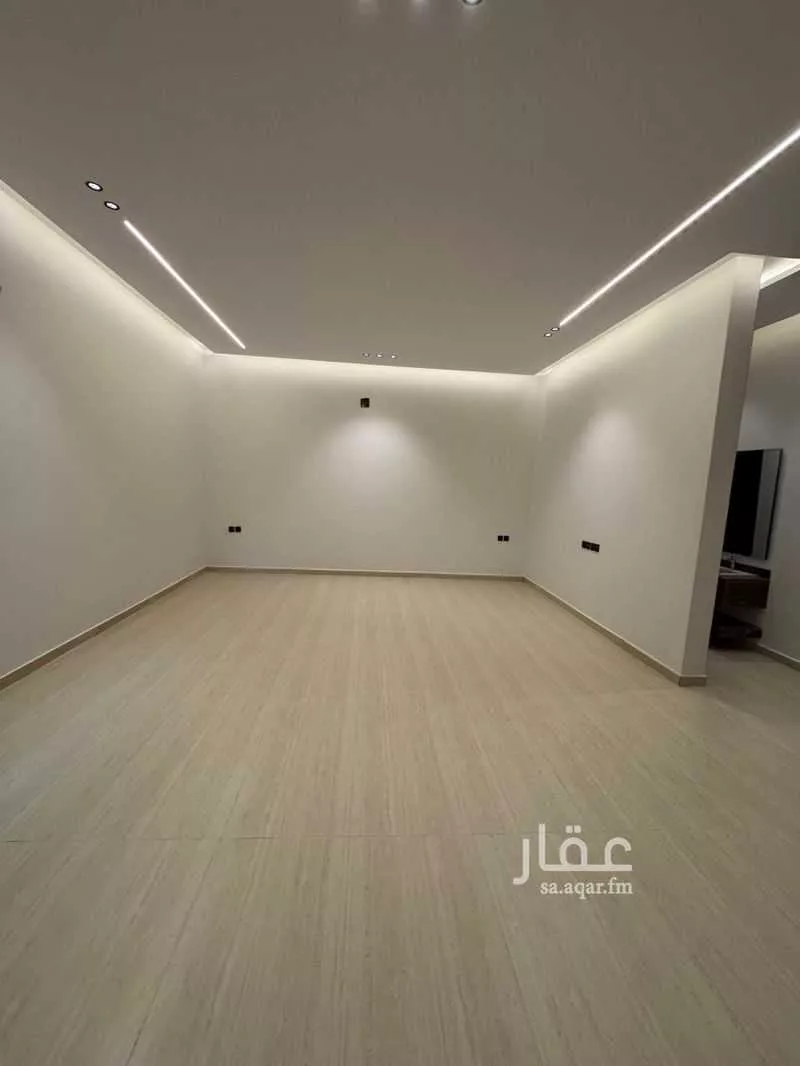 فيلا 7 غرف في الجنادرية 9