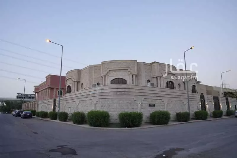9 bedroom villa in Al Ghadir 1