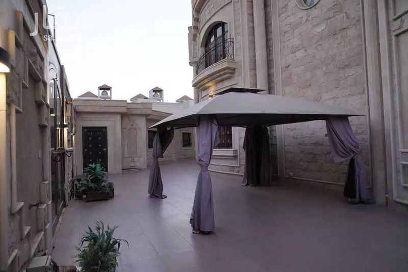 9 bedroom villa in Al Ghadir 3