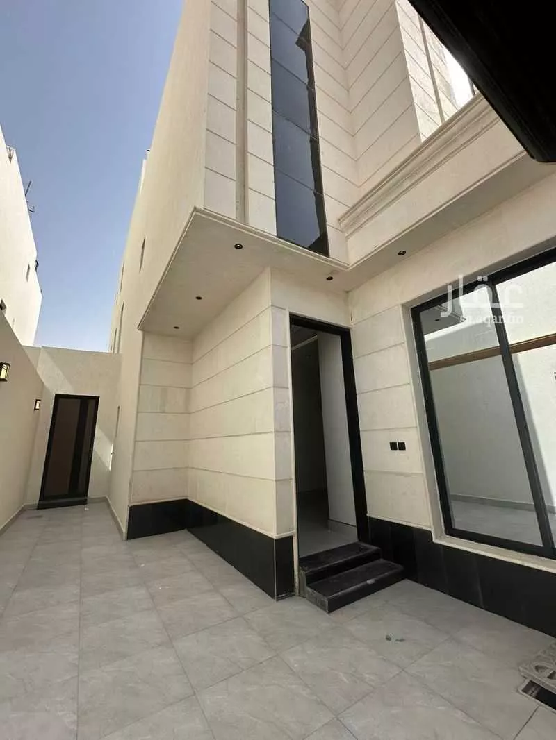 6 bedroom villa in Ash Sharq 2