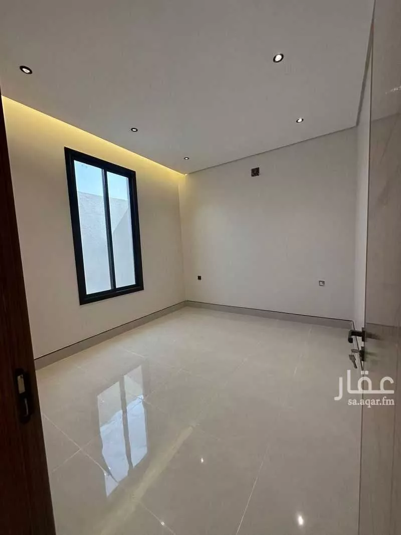 6 bedroom villa in Ash Sharq 4