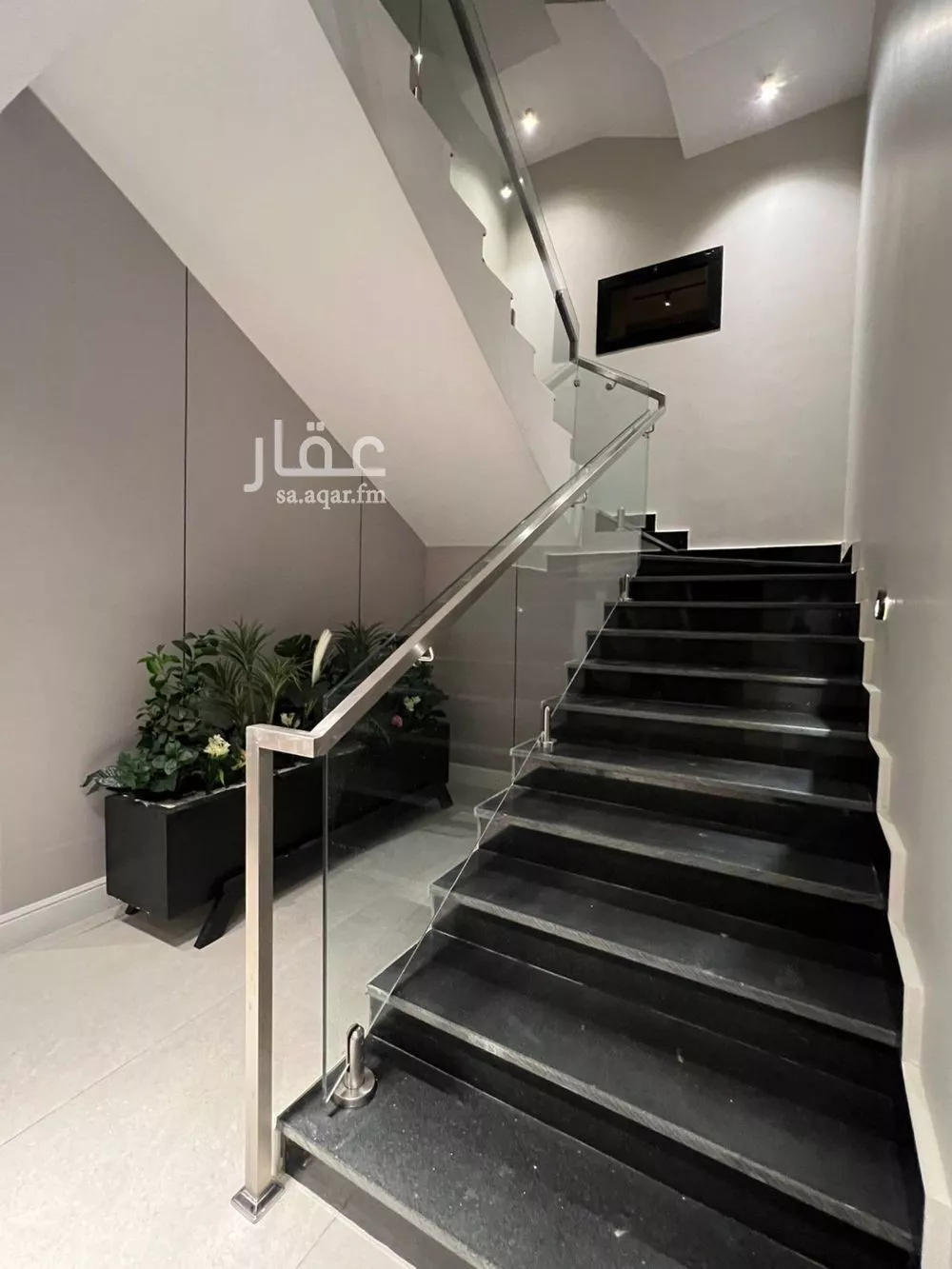 5 bedroom apartment in Al Nuzhah 4