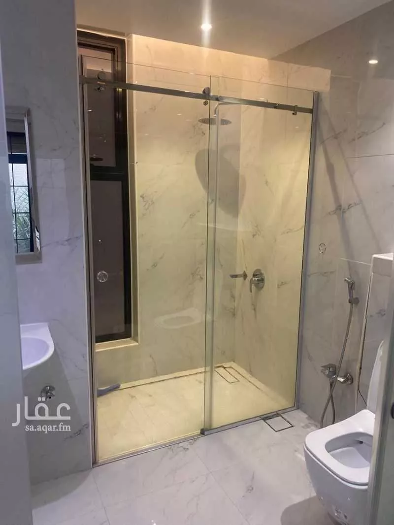 شقة 3 غرف في الملقا 16