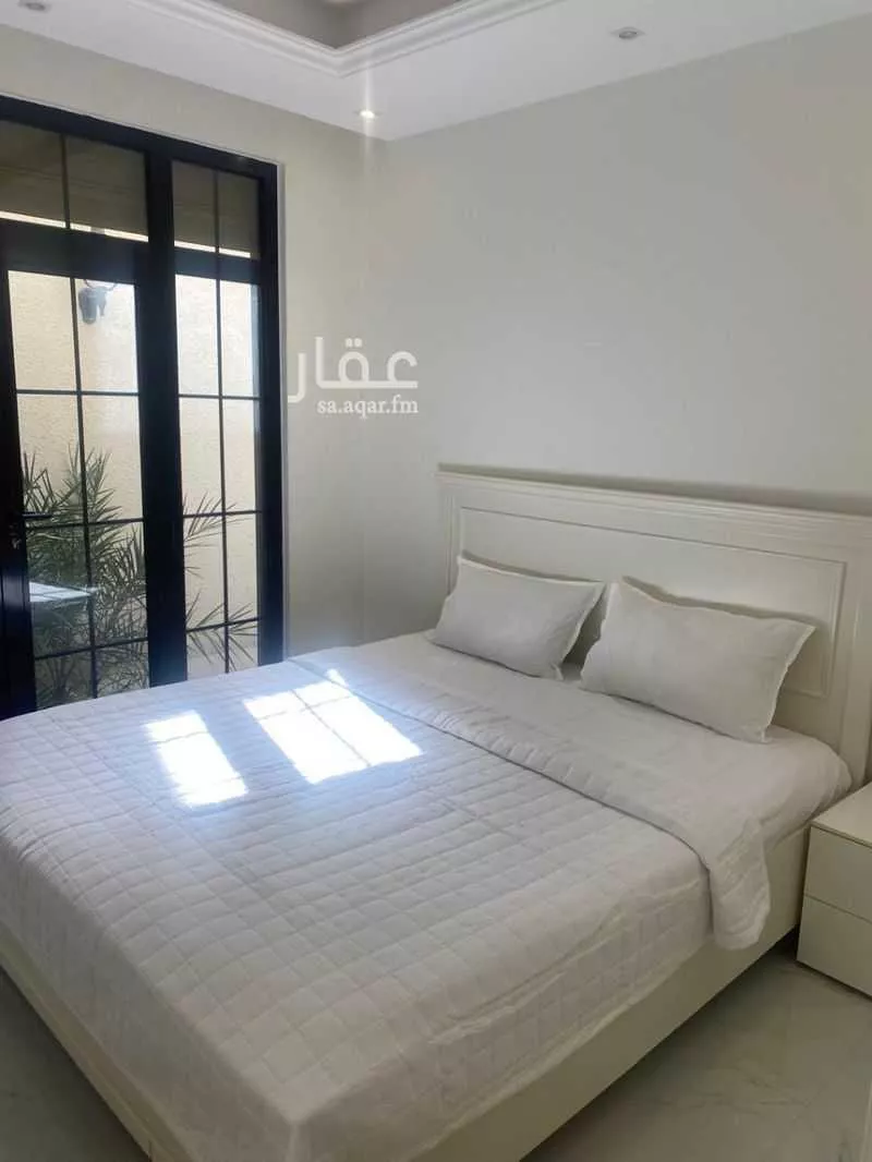 شقة 3 غرف في الملقا 17