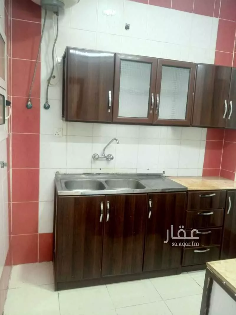 3 bedroom apartment in Umm Al Hamam Al Sharqi 5