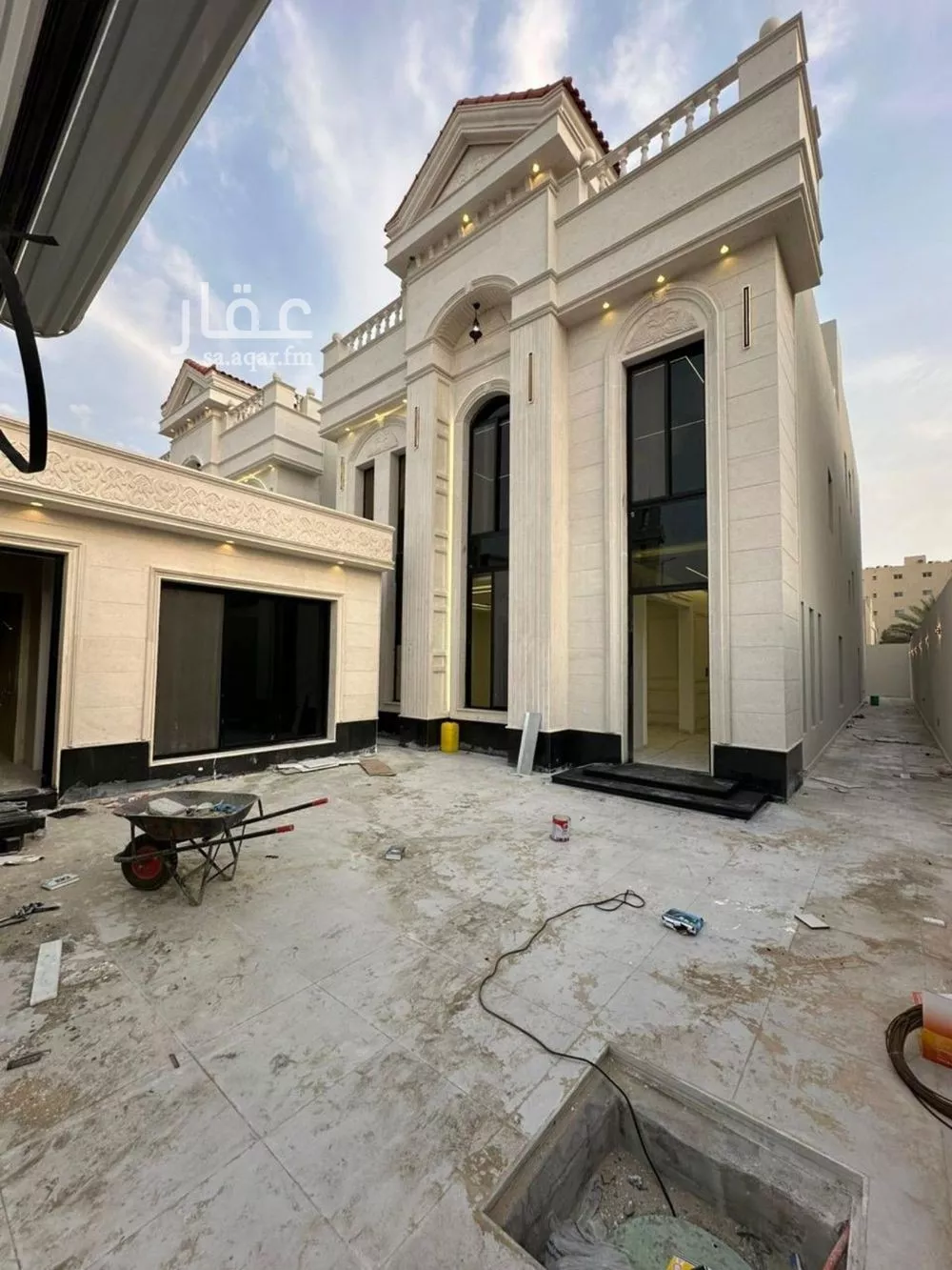 فيلا 7 غرف في الشراع 5