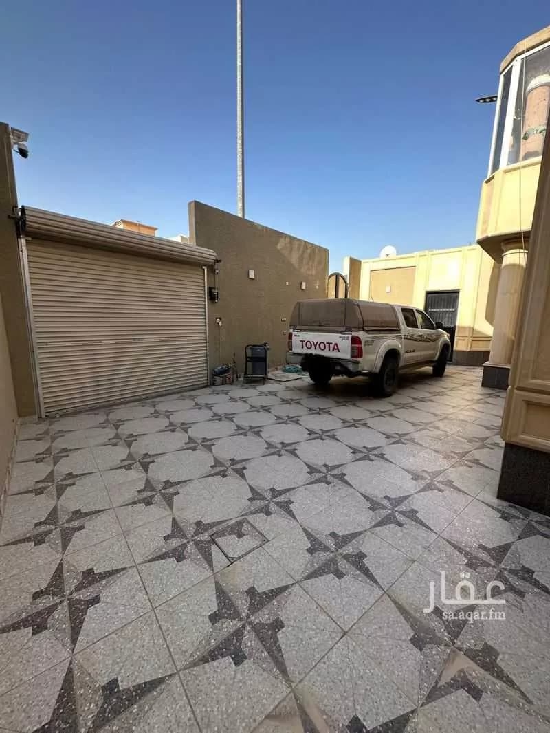 7 bedroom apartment in Al Aziziyah 1