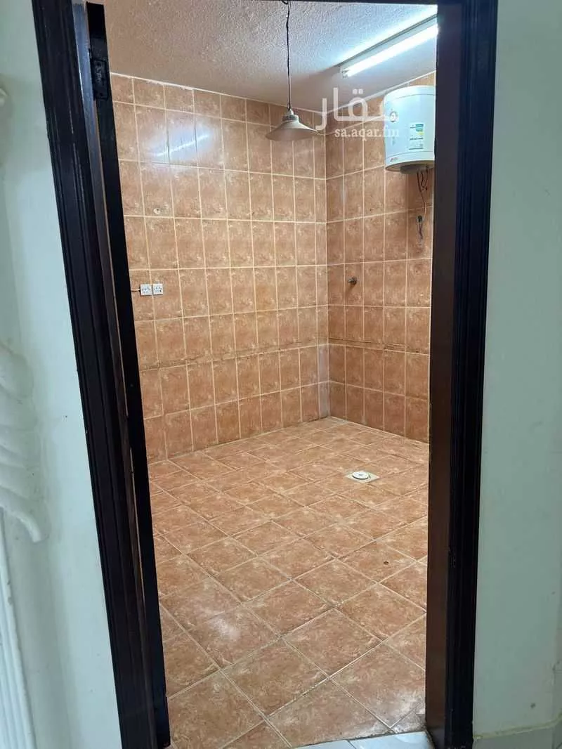 دور 4 غرف في العريجاء الغربية 2