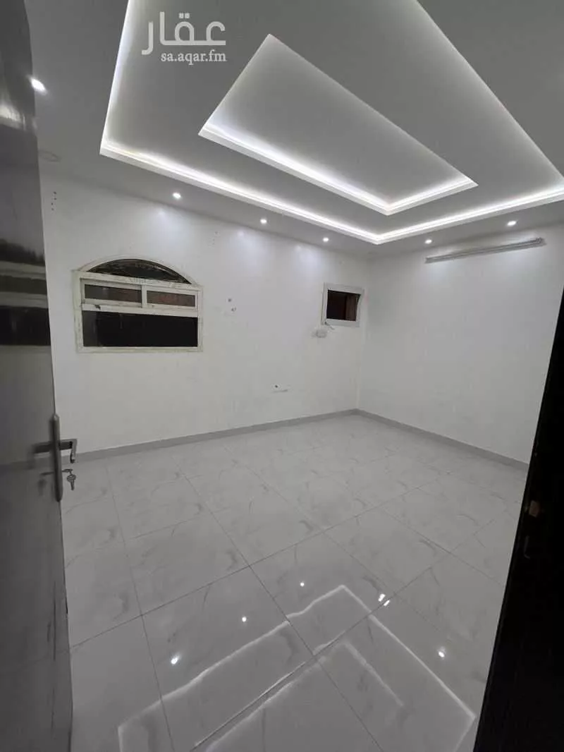 دور 4 غرف في العريجاء الغربية 5