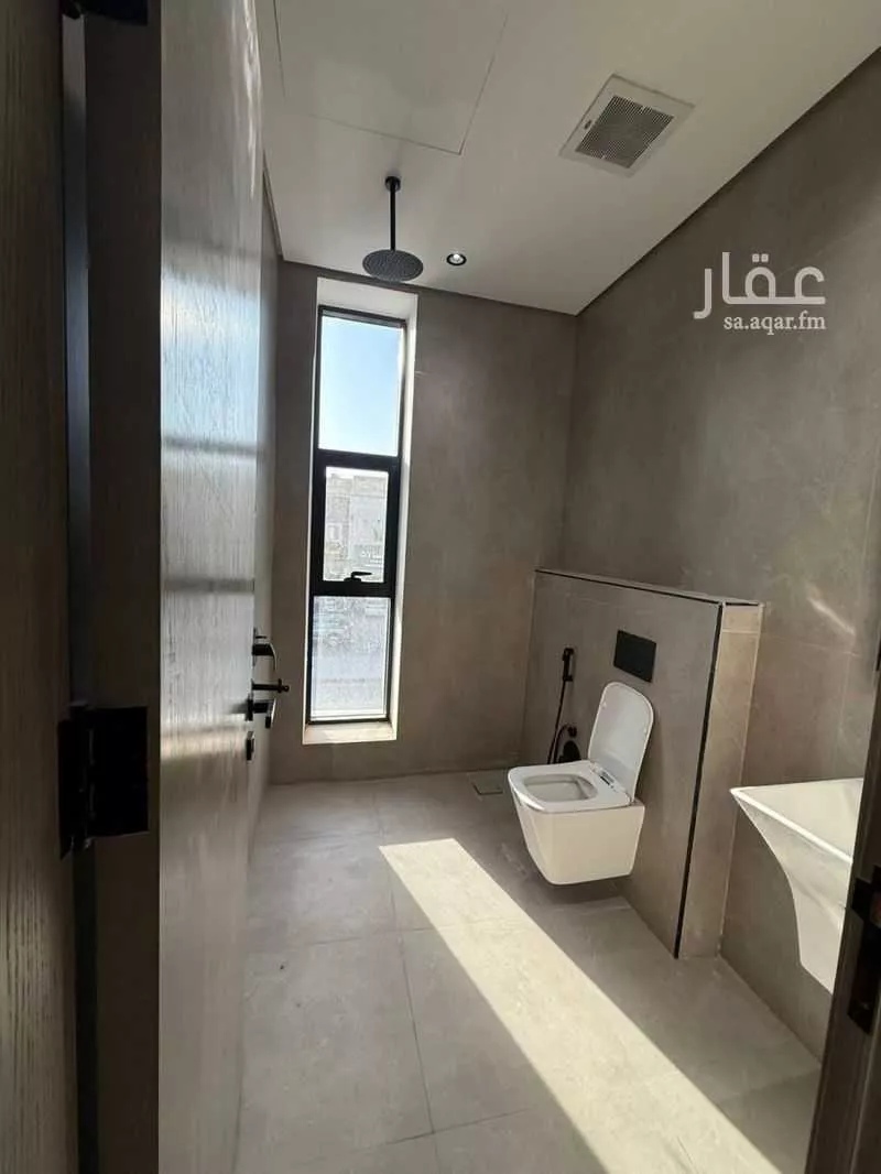 شقة 7 غرف في الرمال 5