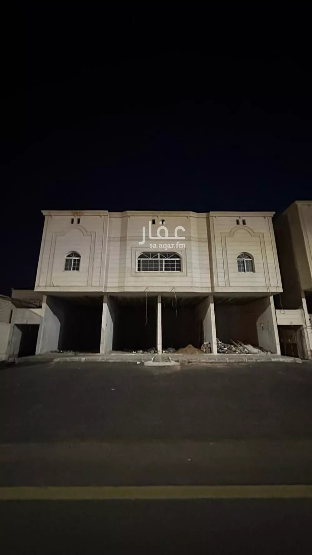 محل 594 م² في الملك فهد 5