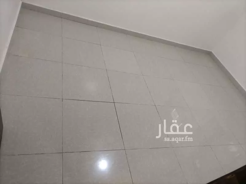 عمارة 400 م² في الإسكان 4