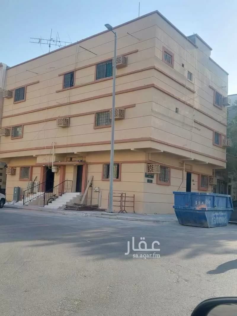 162 sqm building in Al Thuqbah 2