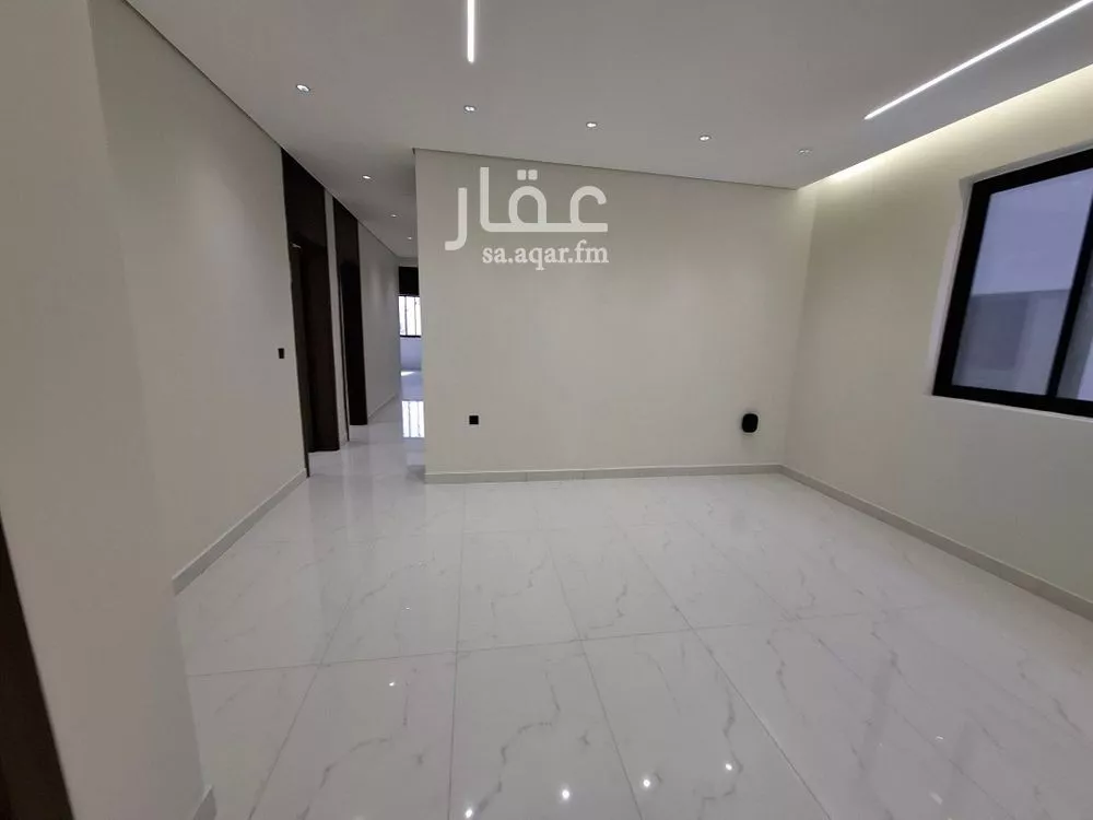 5 bedroom floor in Al Janadriyah 4