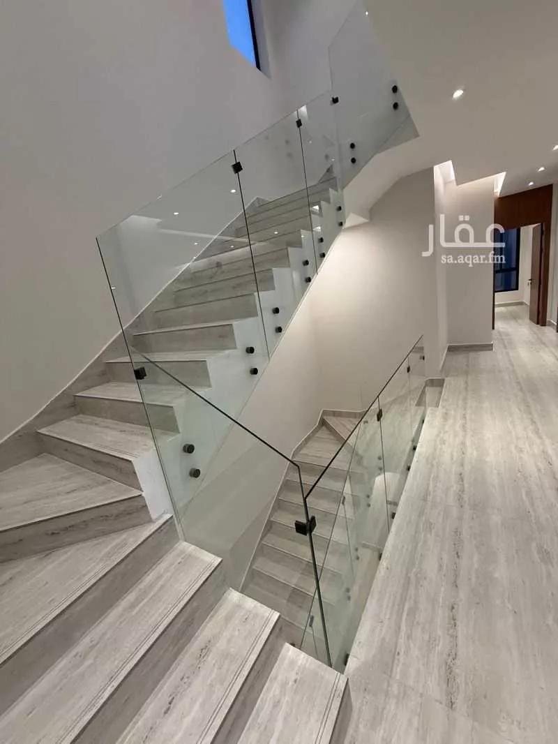 فيلا 4 غرف في الصدفة 2