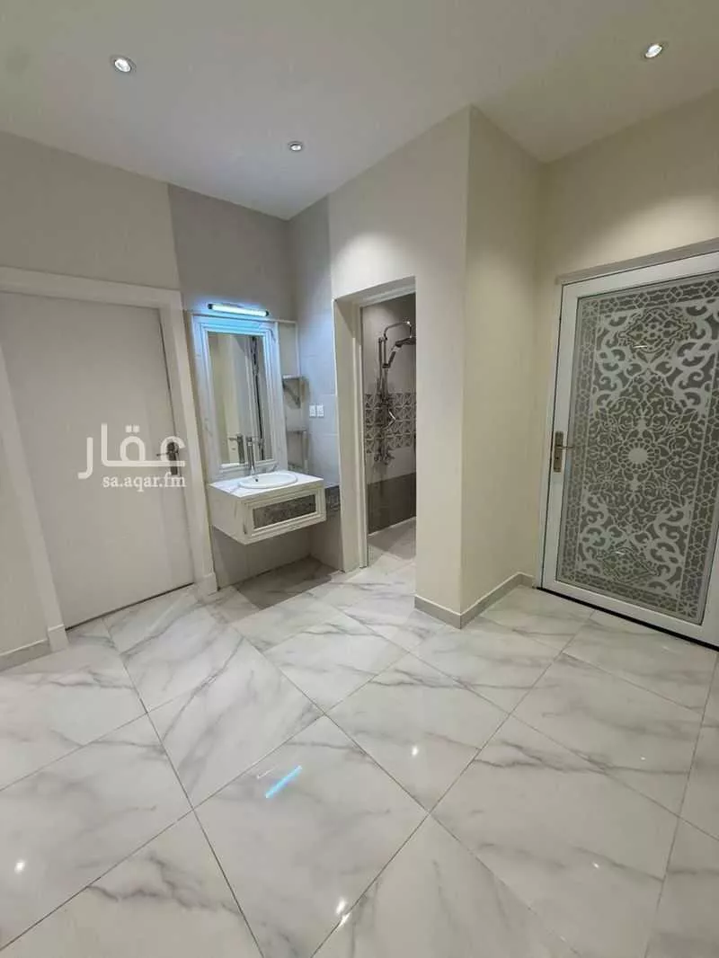 فيلا 6 غرف في ضاحية الملك فهد 2